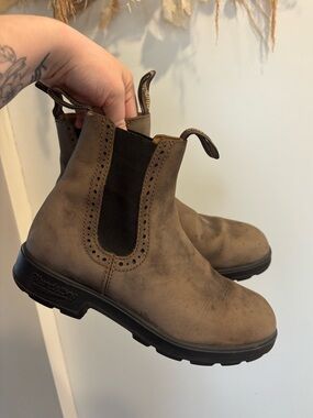 Blundstone originals high top Chelsea boots rustic brown 1351